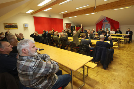 OBČNI ZBOR RIBIŠKE DRUŽINE CERKNICA 19 FOTO LJUBO VUKELIČ